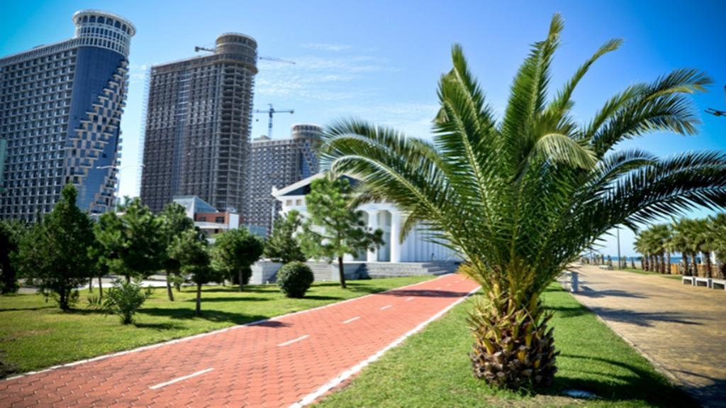 Rock Hotel First Line Batumi Exteriör bild