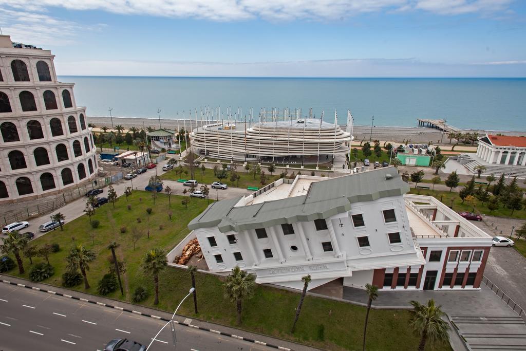 Rock Hotel First Line Batumi Exteriör bild
