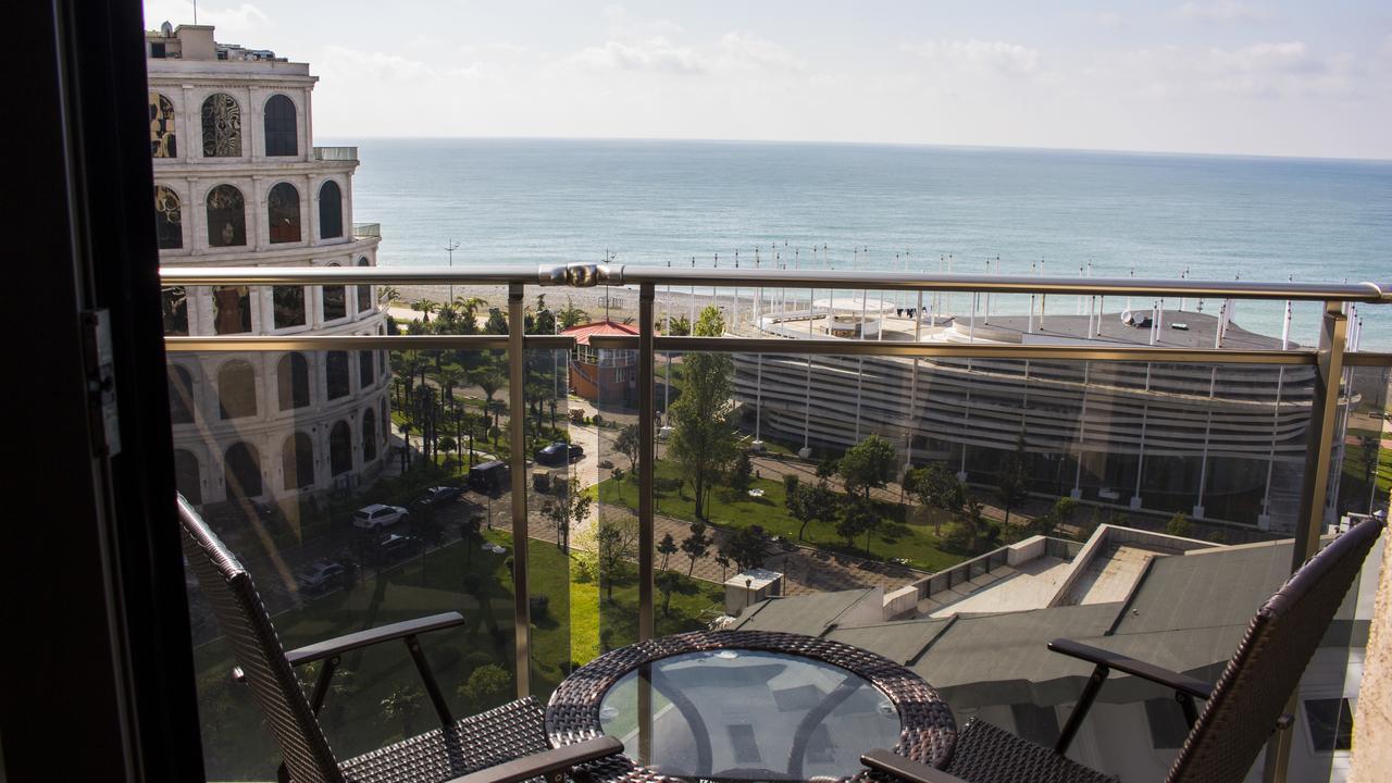 Rock Hotel First Line Batumi Exteriör bild